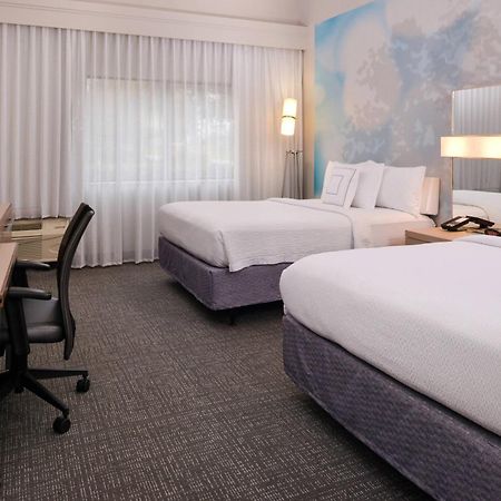 คอร์ตยาร์ด โบมอนต์ Hotel ภายนอก รูปภาพ
