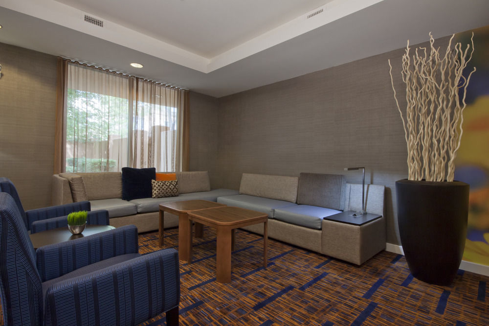 คอร์ตยาร์ด โบมอนต์ Hotel ภายนอก รูปภาพ