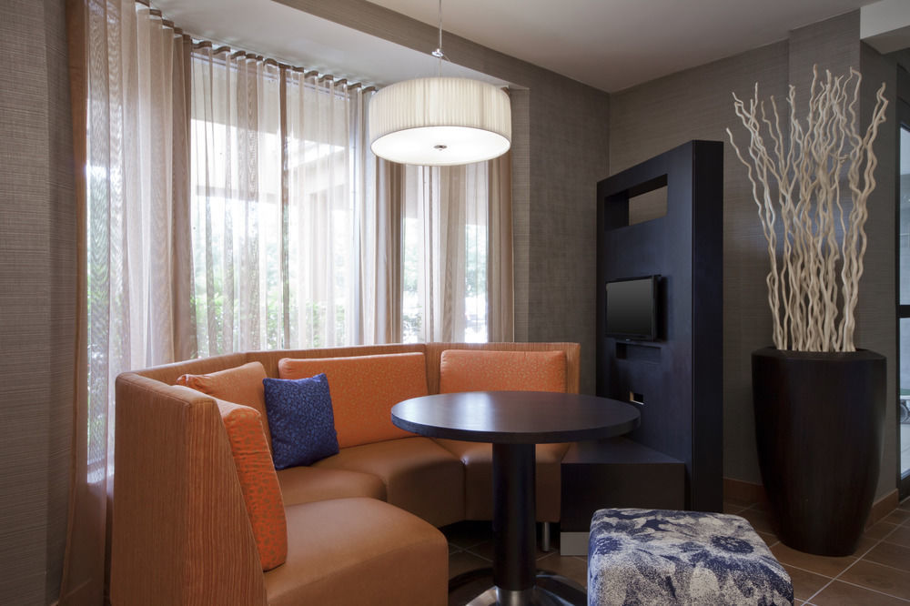 คอร์ตยาร์ด โบมอนต์ Hotel ภายนอก รูปภาพ