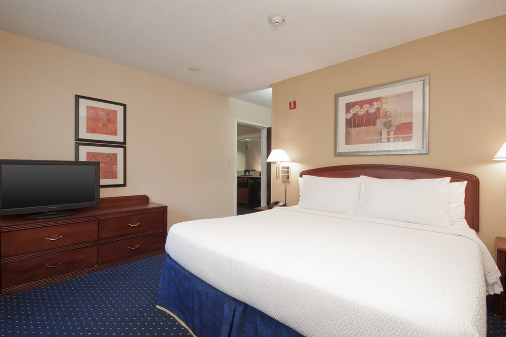 คอร์ตยาร์ด โบมอนต์ Hotel ภายนอก รูปภาพ