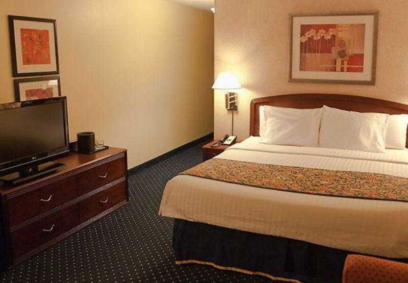 คอร์ตยาร์ด โบมอนต์ Hotel ห้อง รูปภาพ