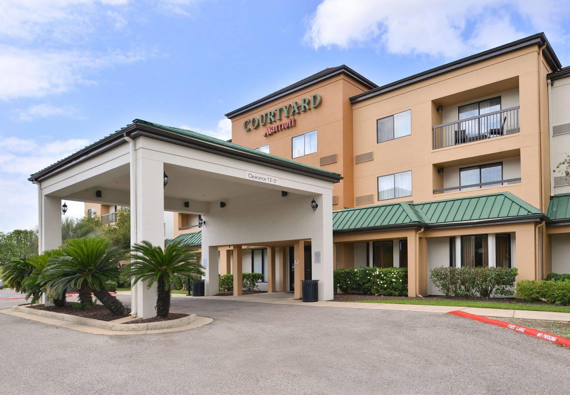 คอร์ตยาร์ด โบมอนต์ Hotel ภายนอก รูปภาพ